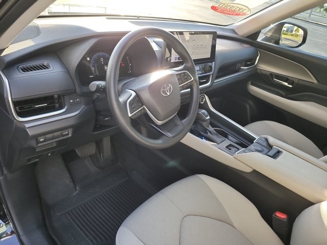 2025 Toyota Grand Highlander LE
