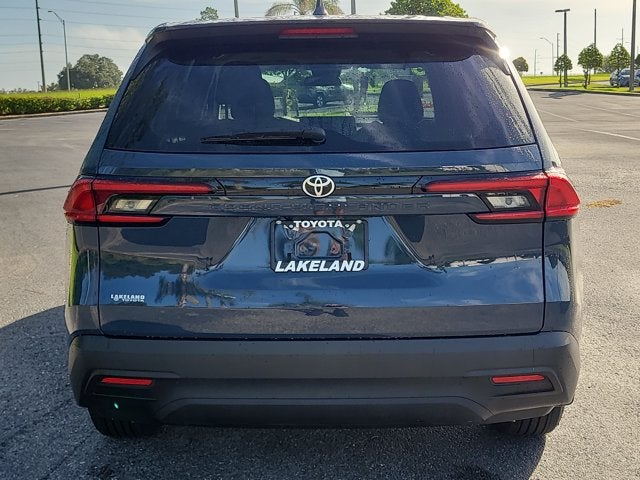 2025 Toyota Grand Highlander LE