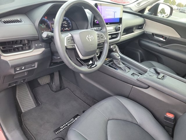 2024 Toyota GRAND HIGHLANDER Limited