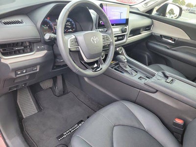 2024 Toyota GRAND HIGHLANDER Limited