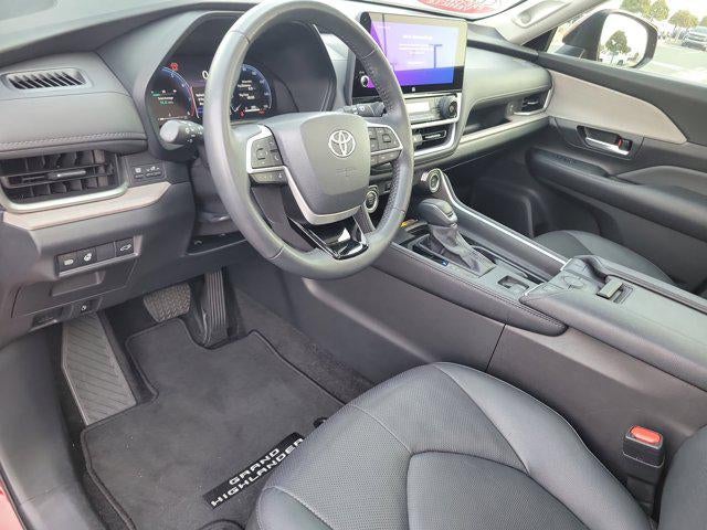 2024 Toyota GRAND HIGHLANDER Limited