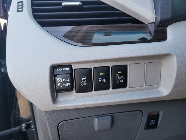 2017 Toyota Sienna XLE Premium
