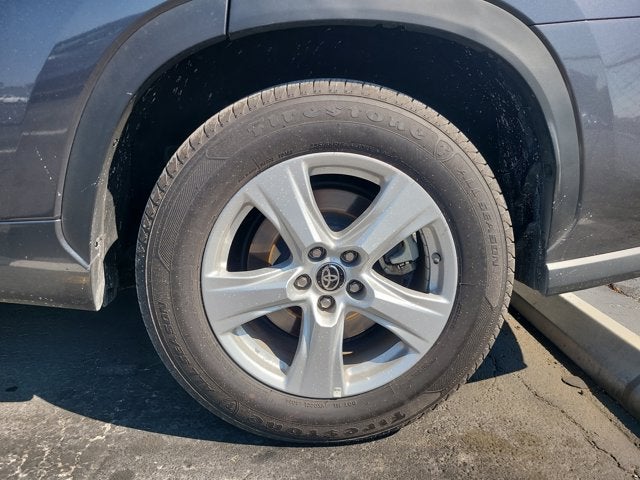 2025 Toyota HIGHLANDER LE