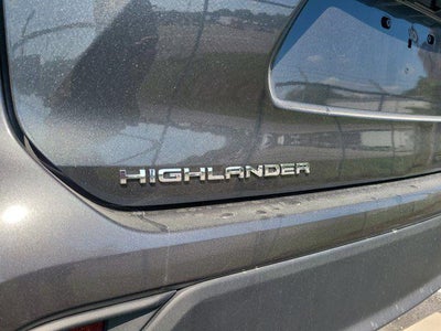2025 Toyota HIGHLANDER LE
