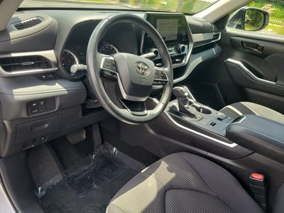 2025 Toyota Highlander LE