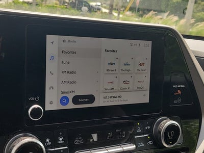 2025 Toyota Highlander LE