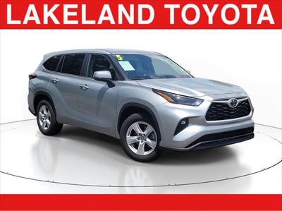 2025 Toyota Highlander LE
