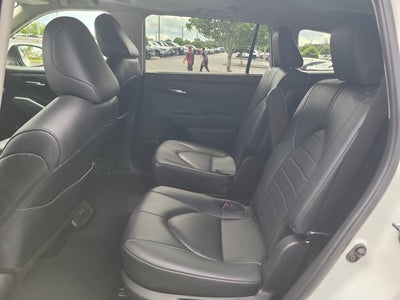2024 Toyota Highlander XLE