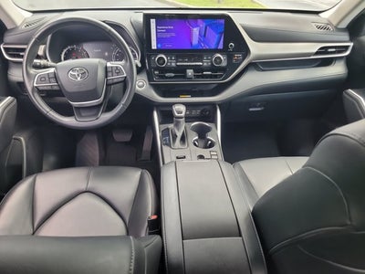 2024 Toyota Highlander XLE