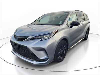2022 Toyota Sienna XSE