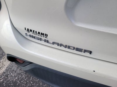 2021 Toyota Highlander LE