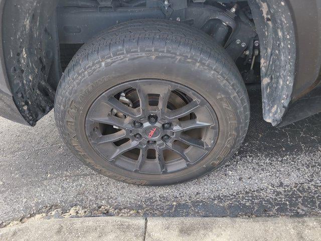 2024 Toyota TUNDRA 4X4 SR5