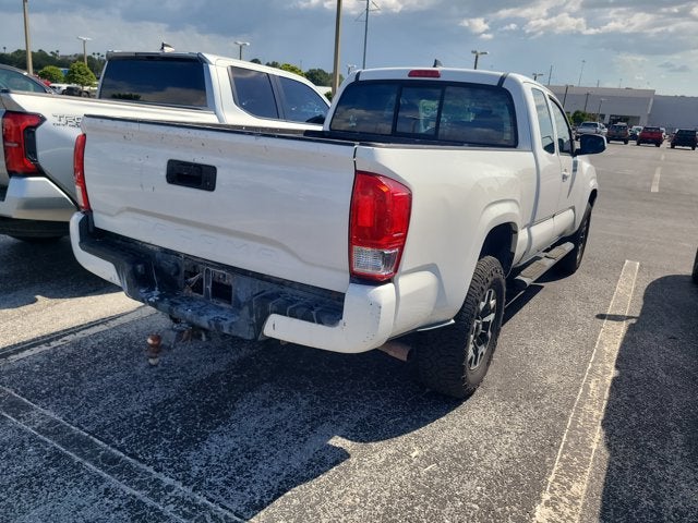 2017 Toyota Tacoma SR