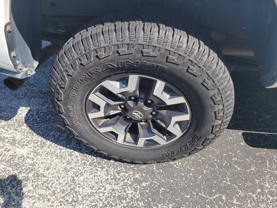 2017 Toyota Tacoma SR