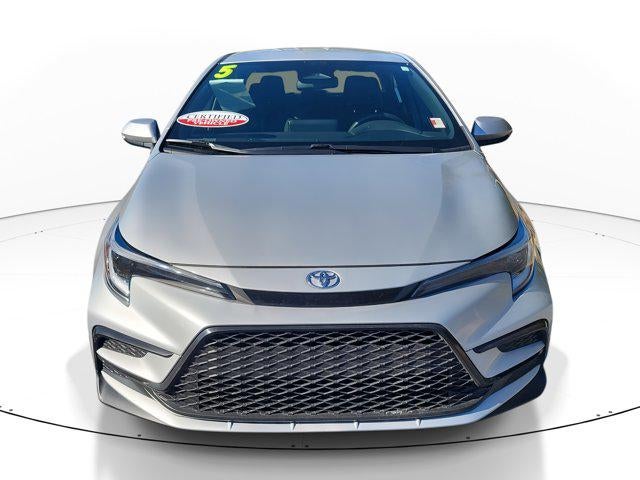 2025 Toyota COROLLA SE