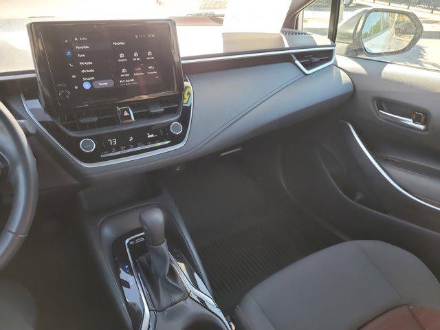 2025 Toyota COROLLA SE