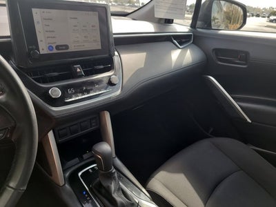 2024 Toyota Corolla Cross LE