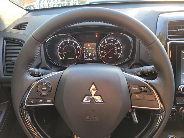 2025 Mitsubishi Outlander Sport LE