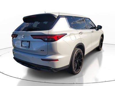 2023 Mitsubishi Outlander SE Black Edition