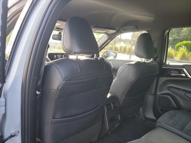 2023 Mitsubishi Outlander SE Black Edition