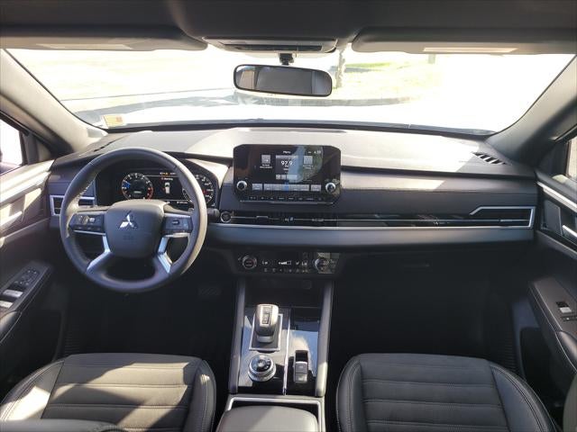 2023 Mitsubishi Outlander SE Black Edition