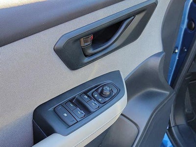 2025 Subaru Forester Base