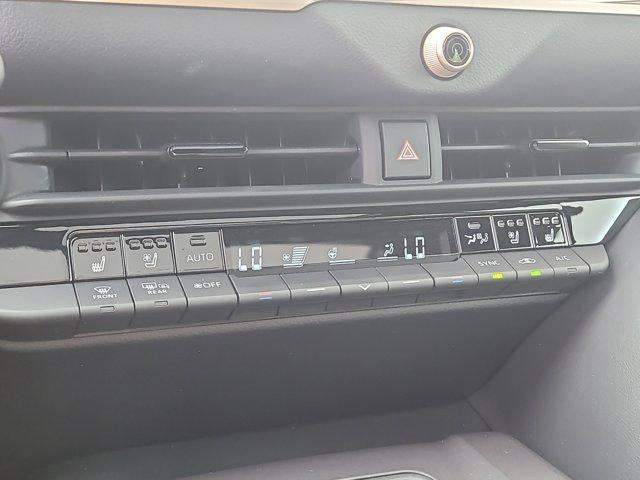 2023 Toyota Toyota Crown LTD Limited