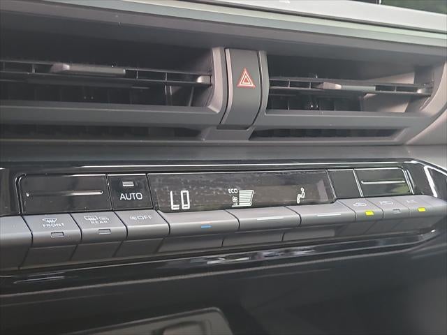 2025 Toyota Prius LE