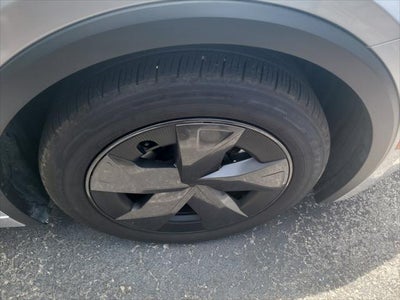 2023 Toyota Prius LE