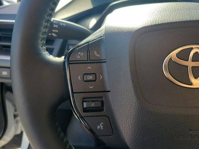 2025 Toyota PRIUS XLE