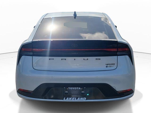 2025 Toyota PRIUS XLE