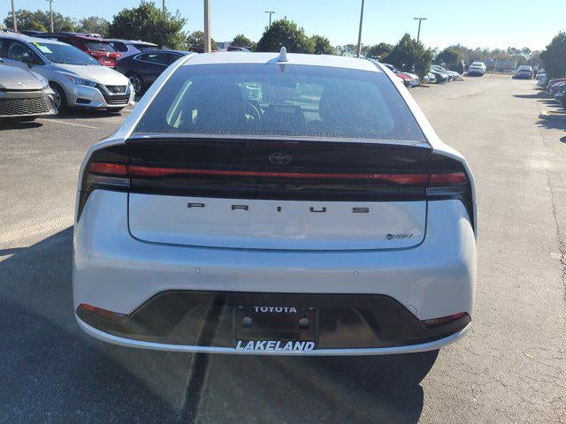 2025 Toyota PRIUS XLE