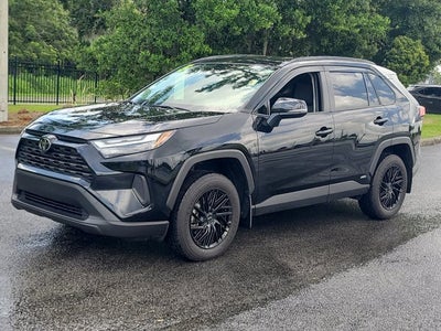 2025 Toyota RAV4 Hybrid XLE