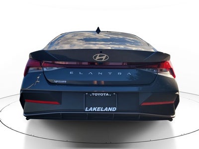 2026 Hyundai Elantra SE