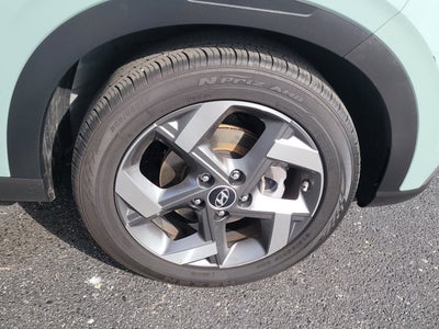 2025 Hyundai Venue SEL