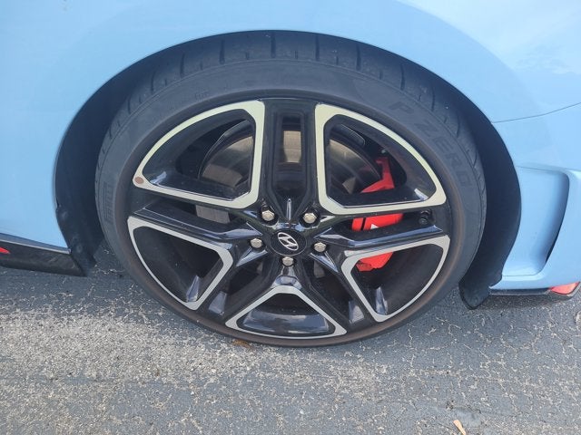 2022 Hyundai Veloster N Base