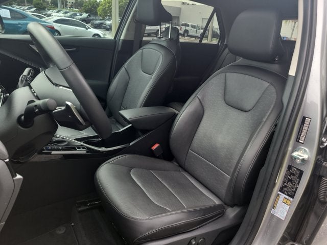 2023 Kia Niro SX