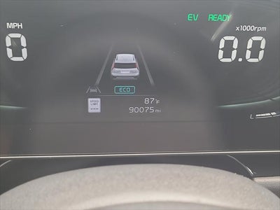 2023 Kia Niro SX