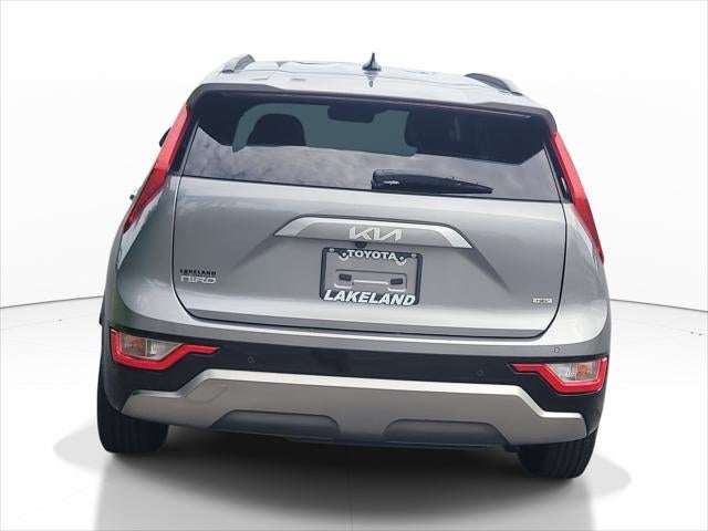 2023 Kia Niro SX