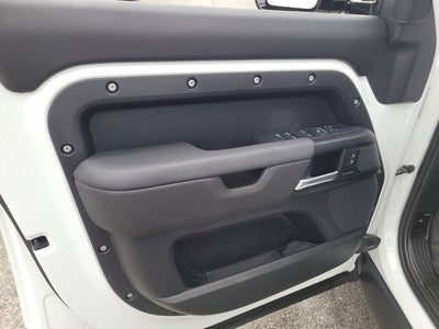 2025 Land Rover Defender S