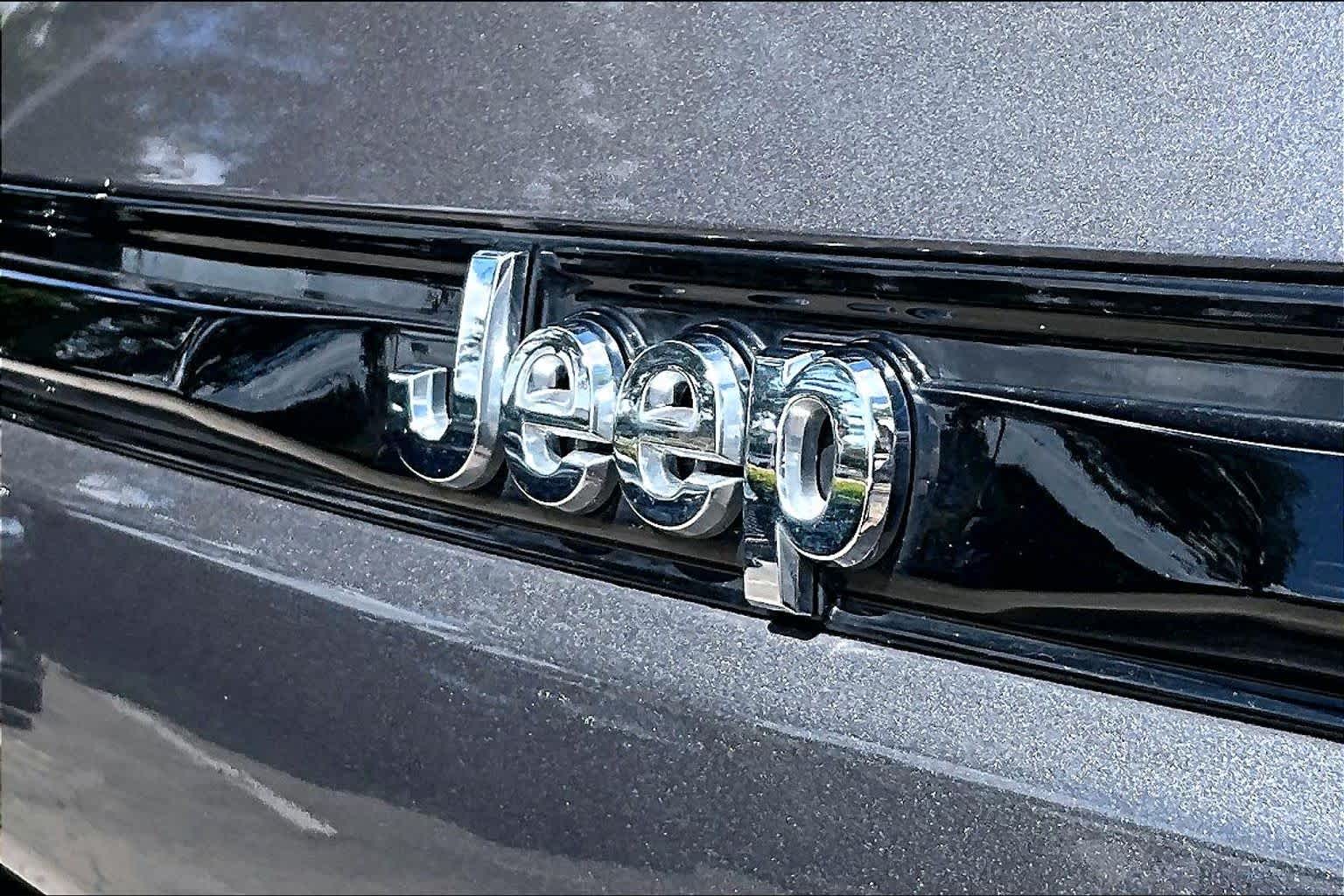 2023 Jeep Grand Cherokee Laredo