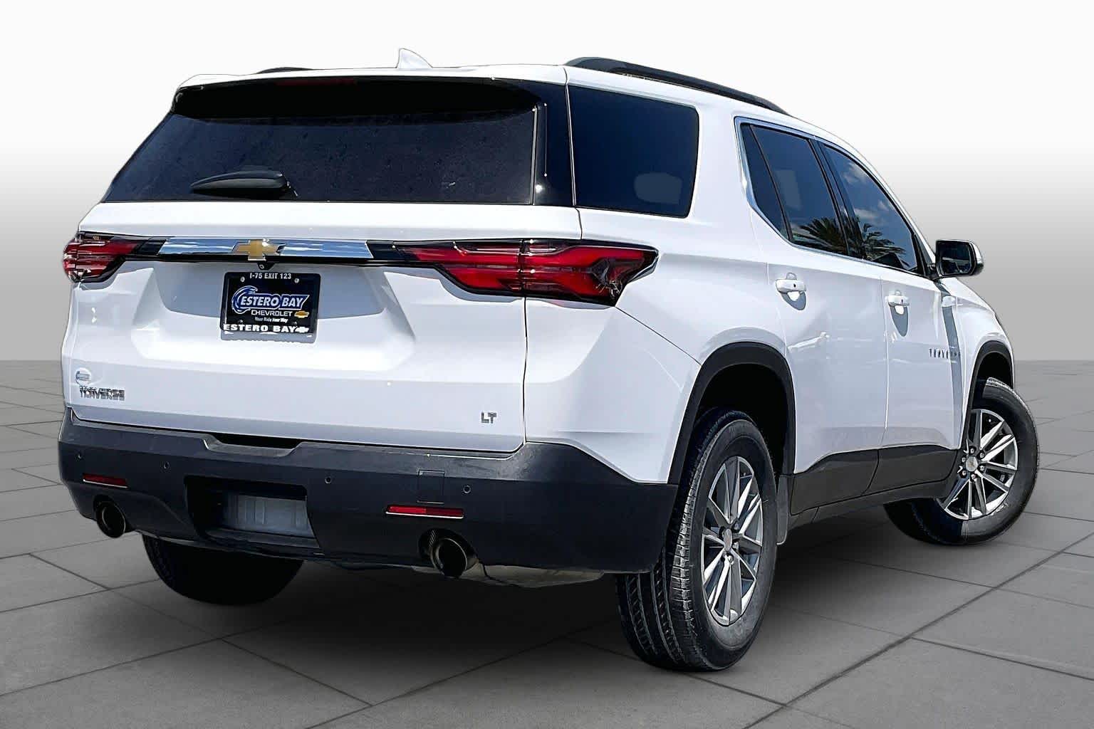2023 Chevrolet Traverse LT Cloth