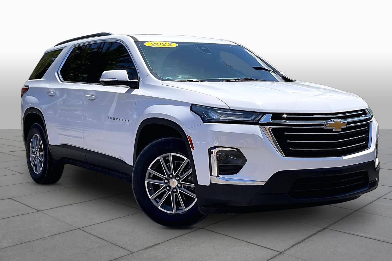 2023 Chevrolet Traverse LT Cloth
