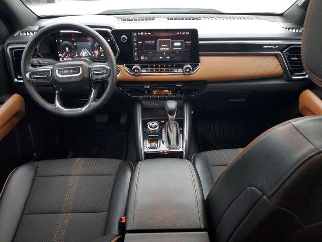 2024 GMC Canyon 4WD AT4