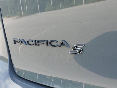 2022 Chrysler Pacifica Hybrid Touring L