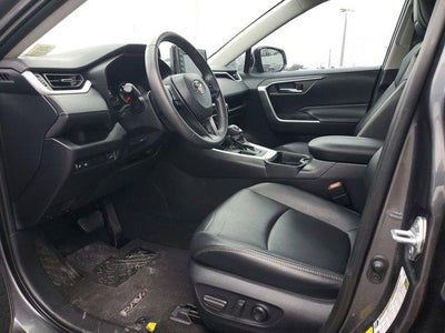 2020 Toyota RAV4 XLE Premium