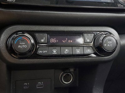 2021 Nissan Kicks SR