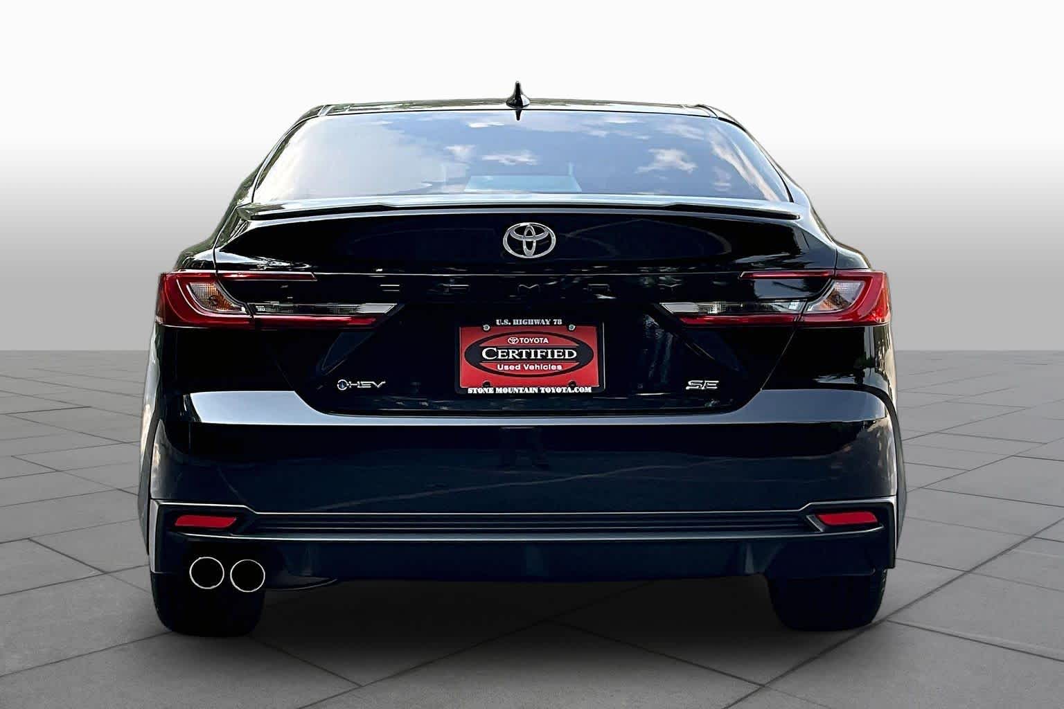 2025 Toyota Camry SE