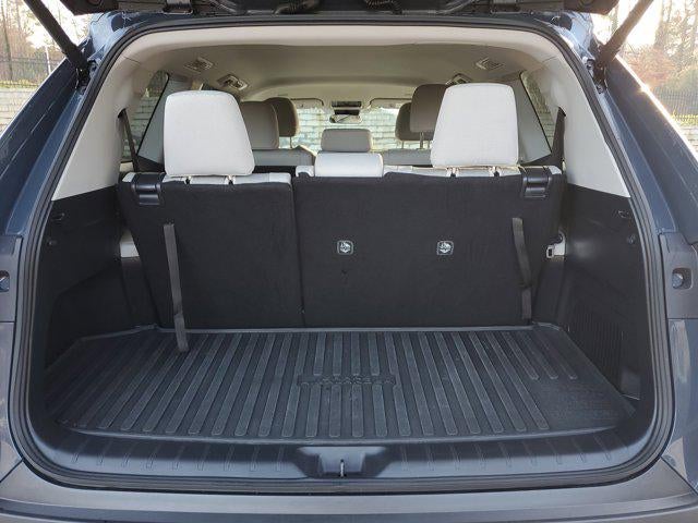 2025 Toyota Grand Highlander LE