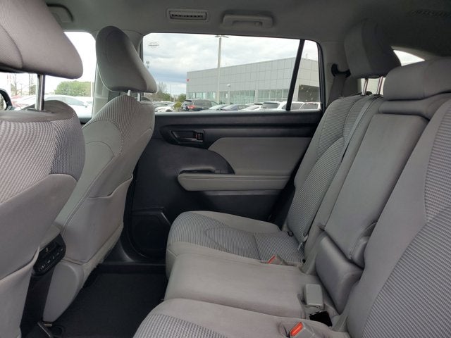 2021 Toyota Highlander LE